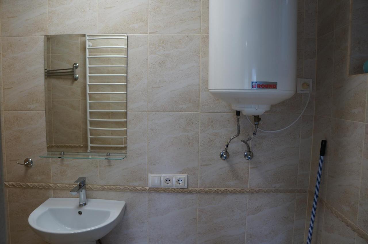 Franko93 Hotel Beregszász Kültér fotó